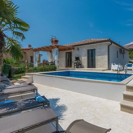 Holiday Home Villa Joy By Interhome Новиград Екстериор снимка
