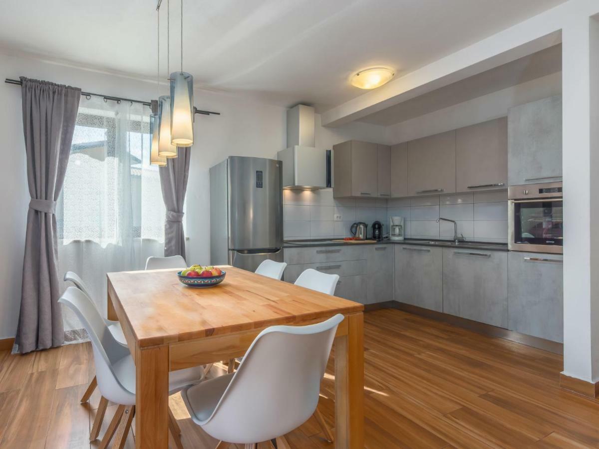 Holiday Home Villa Joy By Interhome Новиград Екстериор снимка