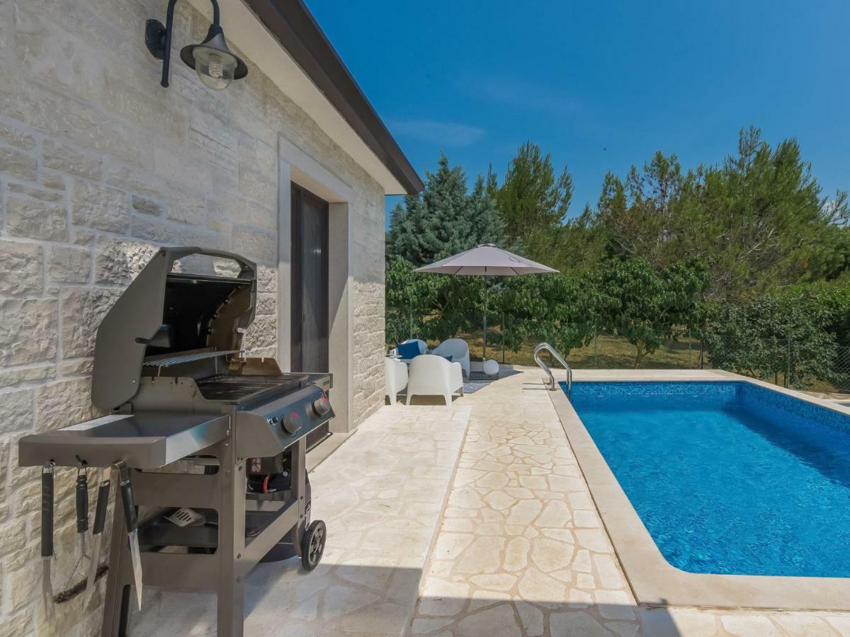 Holiday Home Villa Joy By Interhome Новиград Екстериор снимка