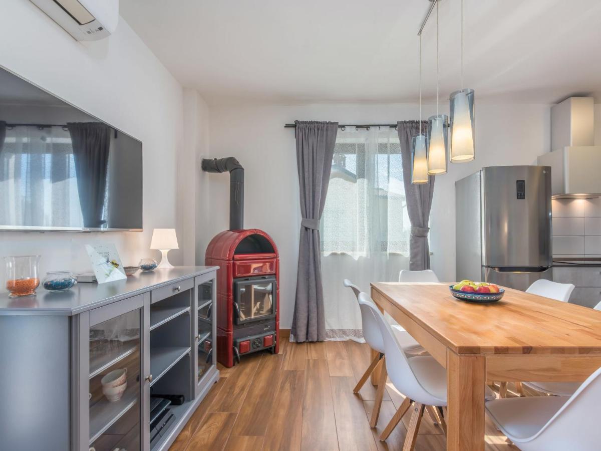 Holiday Home Villa Joy By Interhome Новиград Екстериор снимка